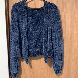 small derek heart blue polyester cropped hooded cardigan